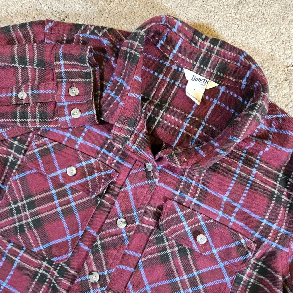 Duluth Trading Co. Women's Free Swingin' Flannel Shirt Large Red & Blue Plaid